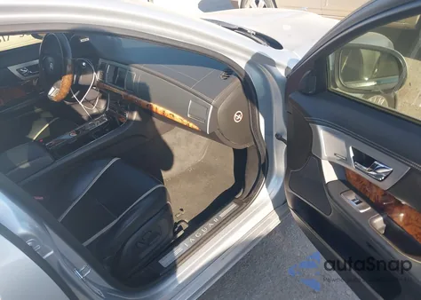 2013 Jaguar Xf V6 Sc z USA, uszkodzony, nr VIN SAJWA0E77D8S66444